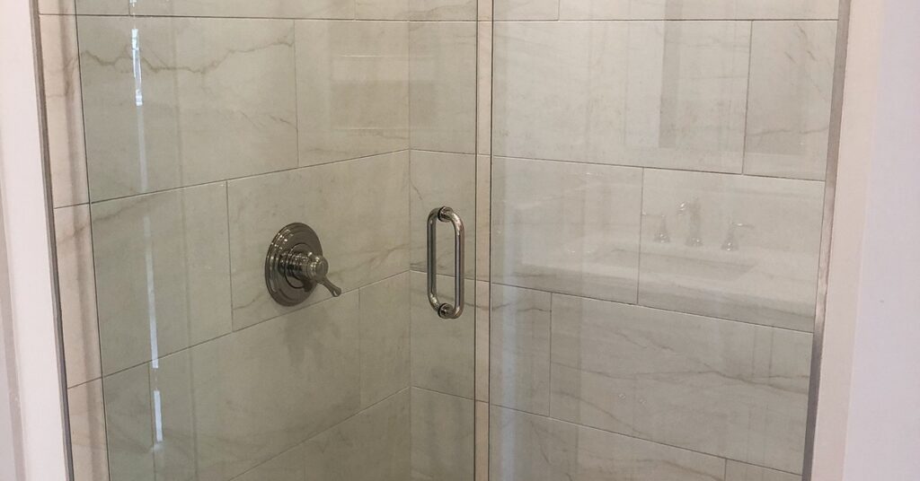 Porcelain Tile vs Ceramic Tile: What Designers Pick